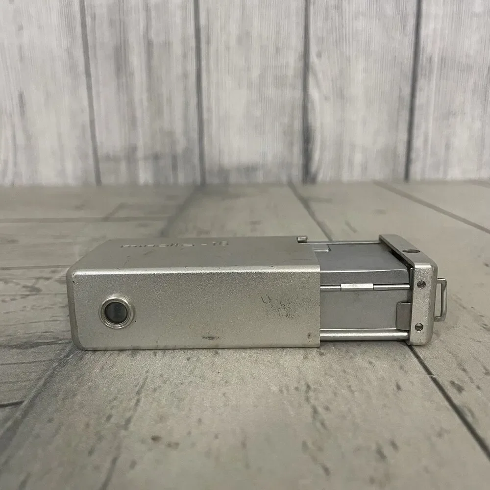 Vintage MINOLTA -16 Tiny 1960s Spy Film Camera